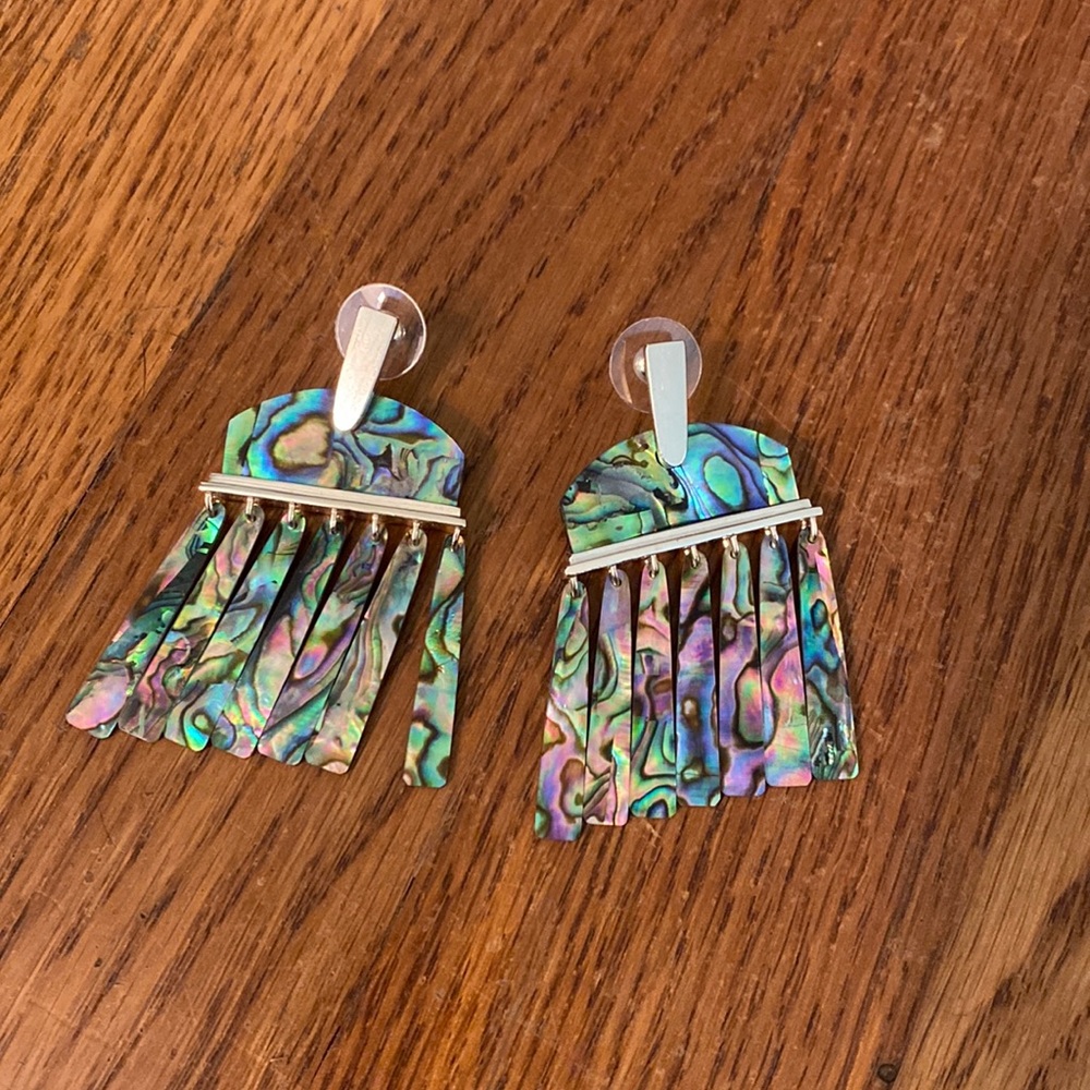 Kendra Scott earrings NEW